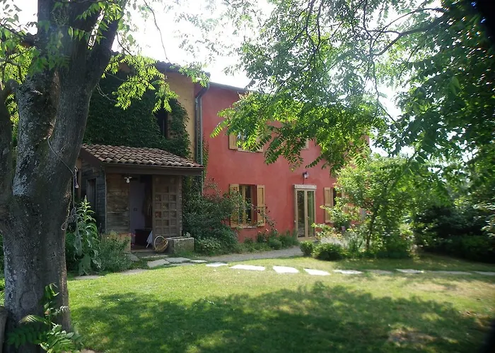 Agriturismo Monte Genesio Otel Medesano