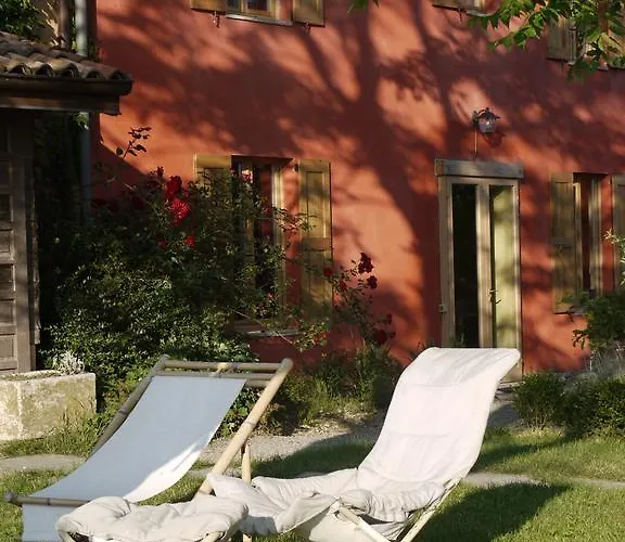 Agriturismo Monte Genesio Otel *