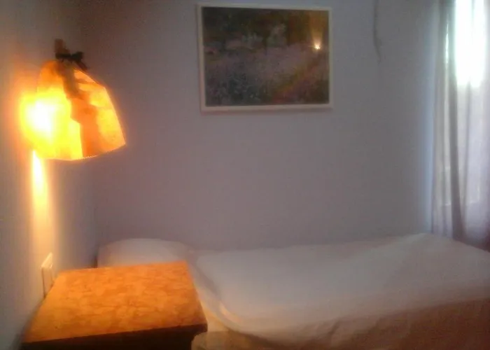 Agriturismo Monte Genesio Otel *