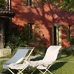 Agriturismo Monte Genesio Отель *