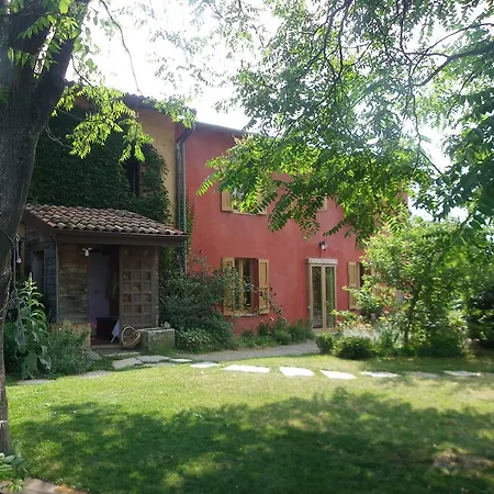 Agriturismo Monte Genesio מלון Medesano