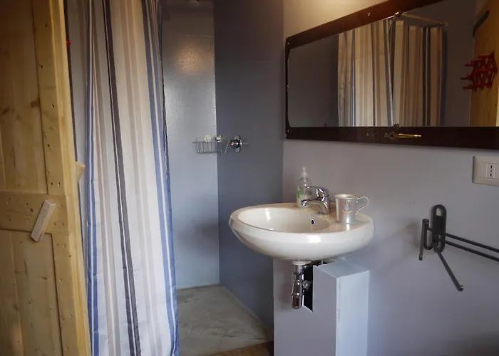 Agriturismo Monte Genesio فندق *